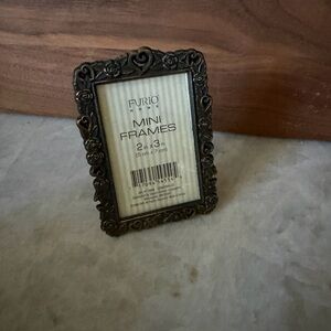Furio Mini Frame - aged brass